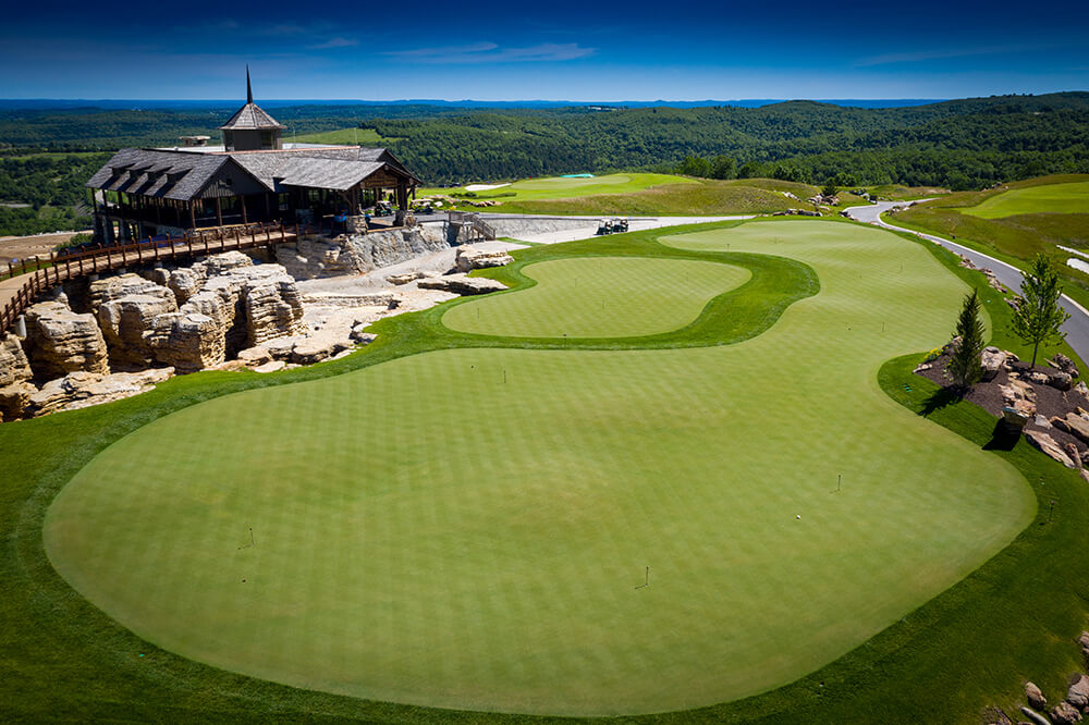 biggest putting courses
